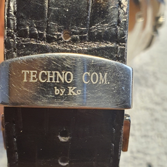 Techno.Com by KC Silver/Goldtone Diamond Leather Men's Watch w/Day,Date,24hrDial - Picture 4 of 6